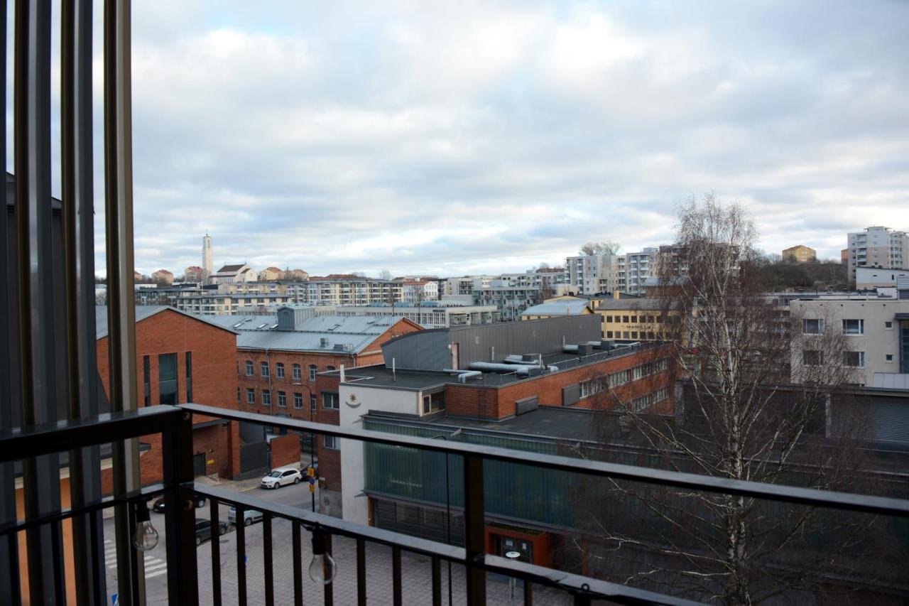 Riverside Lux With 2 Bedrooms, Car Park Garage And Sauna *