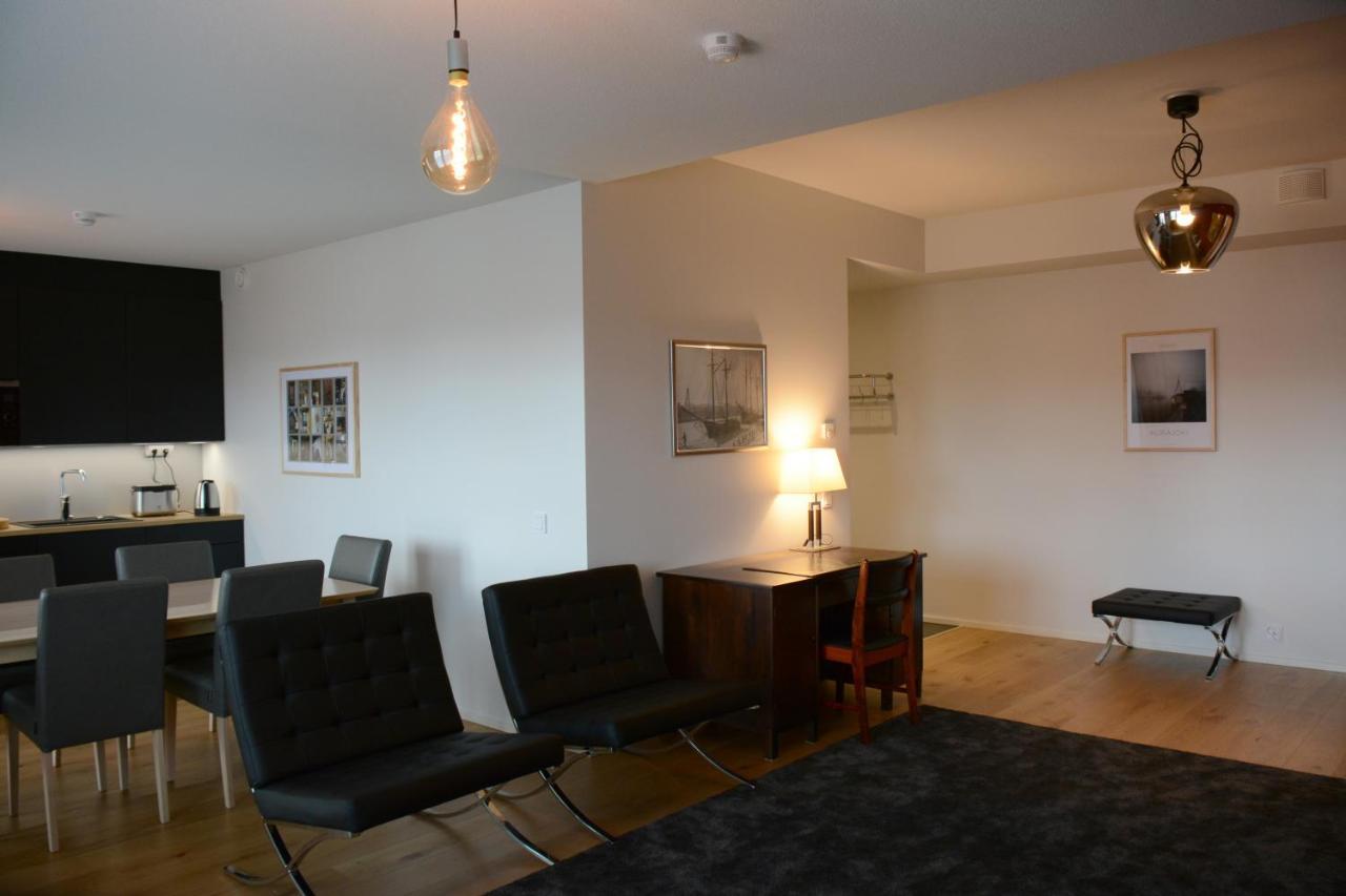 Riverside Lux With 2 Bedrooms, Car Park Garage And Sauna