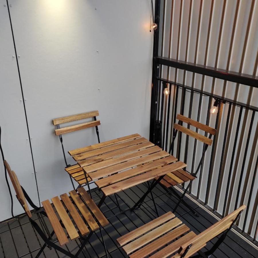 Riverside Lux With 2 Bedrooms, Car Park Garage And Sauna Apartment
