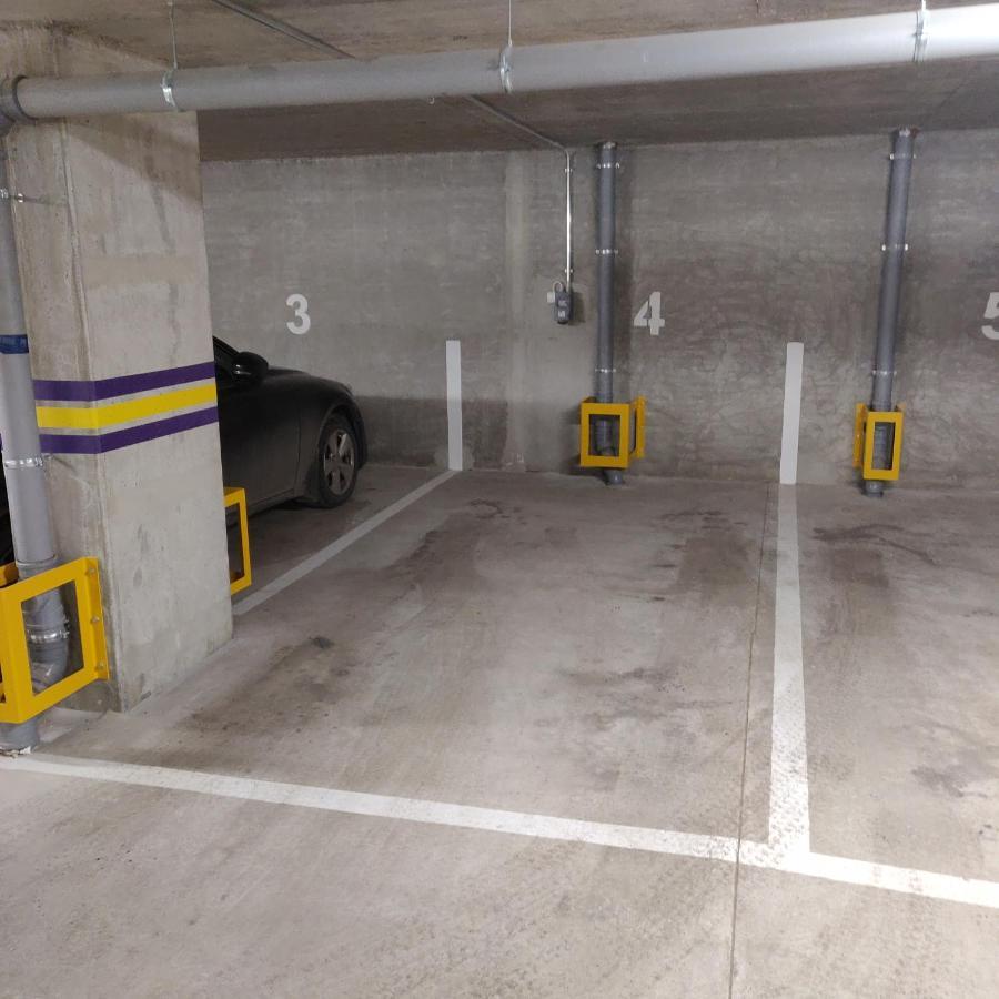 Apartment Riverside Lux With 2 Bedrooms, Car Park Garage And Sauna *