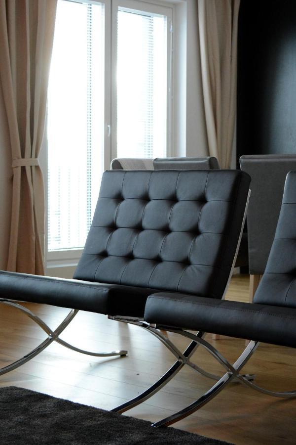 Riverside Lux With 2 Bedrooms, Car Park Garage And Sauna Apartment *
