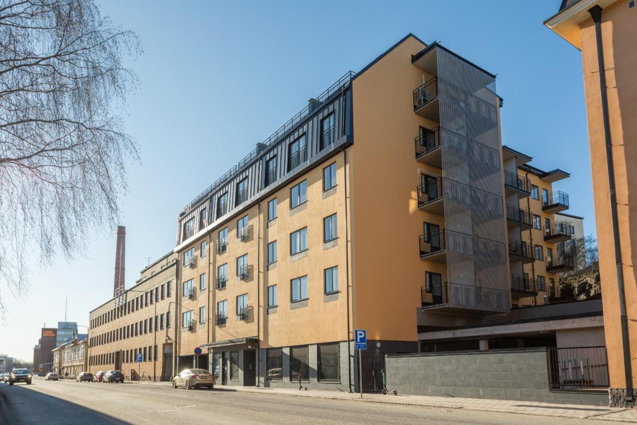 Riverside Lux With 2 Bedrooms, Car Park Garage And Sauna Apartment *